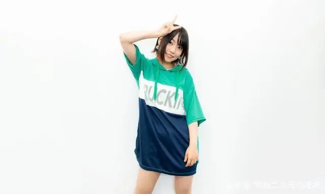 动漫新番：社长，战斗时间到相似因为太怕痛就全点防御力了？