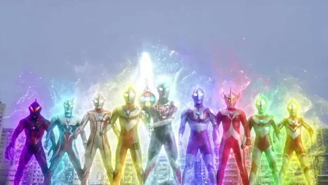 新生代爱玩“新花样”，欧布面子大，银河气场足，而他靠怪兽救命