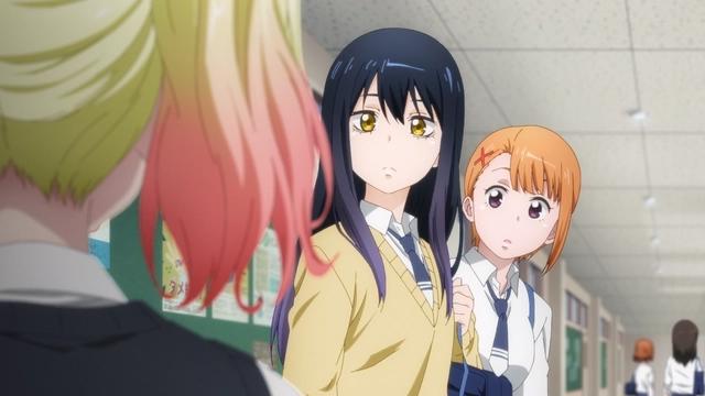 女主能看到幽灵，每天靠演技才能保住小命，这部十月新番有点好看