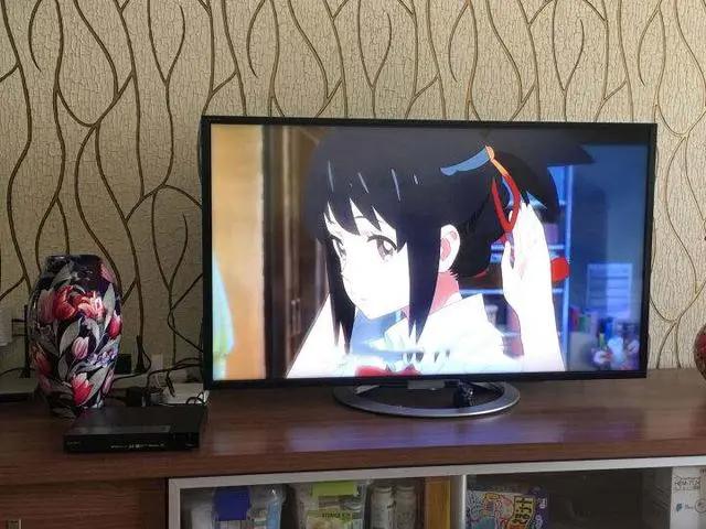 本·拉登的流亡岁月，平日里三点一线：吃饭、睡觉、看光碟