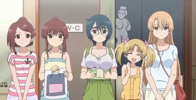 亲吻姐姐：当你们争亚香还是理香的时候，这个小萝莉我偷偷带走了