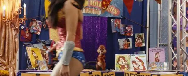 过气角色再就业，边自黑边秀版权还得看迪士尼！