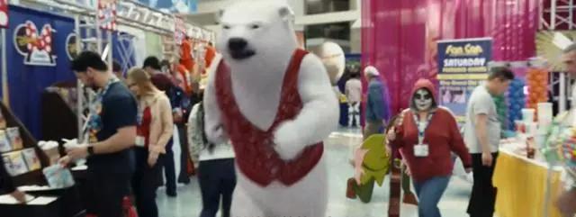 过气角色再就业，边自黑边秀版权还得看迪士尼！