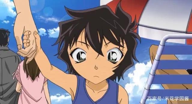 名侦探柯南公式书访谈，青山透露世良真纯初恋是小时候的新一！