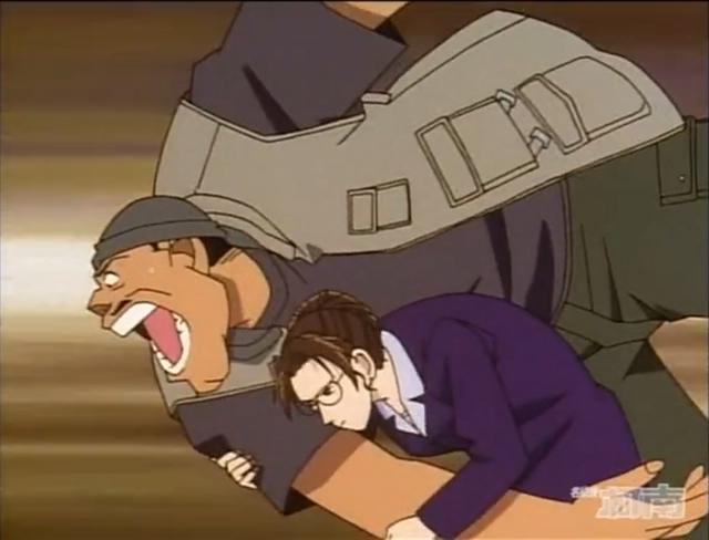 名侦探柯南中最能打得5个女人，熟女对战300斤胖子，少女一招终结