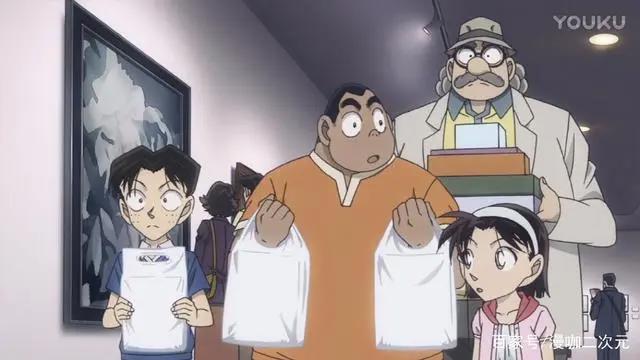 感情从眼神中就能看出来，小哀对柯南的感情，就像是向日葵的花语