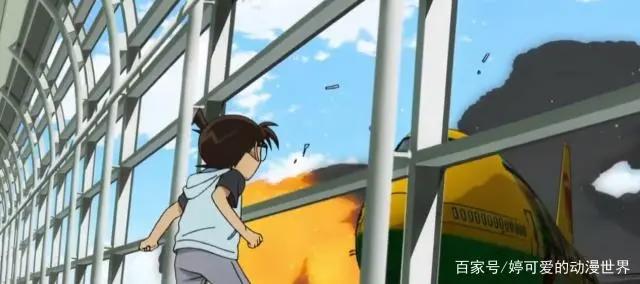 柯南成了打酱油的，名侦剧场版业火的向日葵，槽点无数！