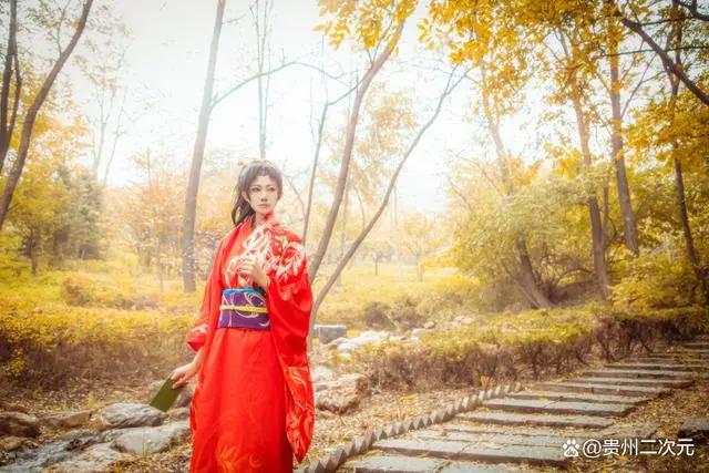 《名侦探柯南：唐红的恋歌》远山和叶cosplay