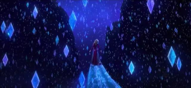 《冰雪奇缘》第一部有童趣，但第二部却像恐怖片？实则是大进步