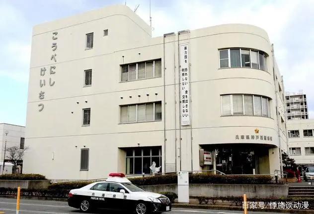 日本一男子偷《租借女友》漫画被捕！LiSA《红莲华》下载量破百万