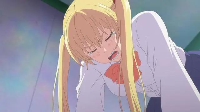 女友成双：金发美少女白送男主，被拒绝后死缠烂打