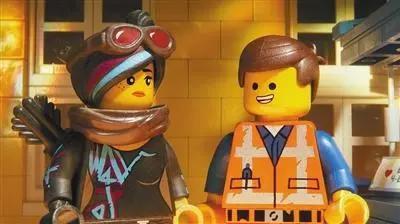 “惊奇队长”三月大片独秀，国产文艺齐盼“地久天长”