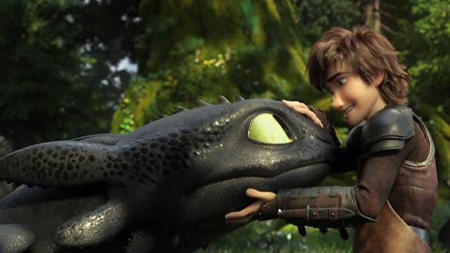 《驯龙高手3》：单身这么多年终于恋爱了，无牙仔的二哈式撩妹