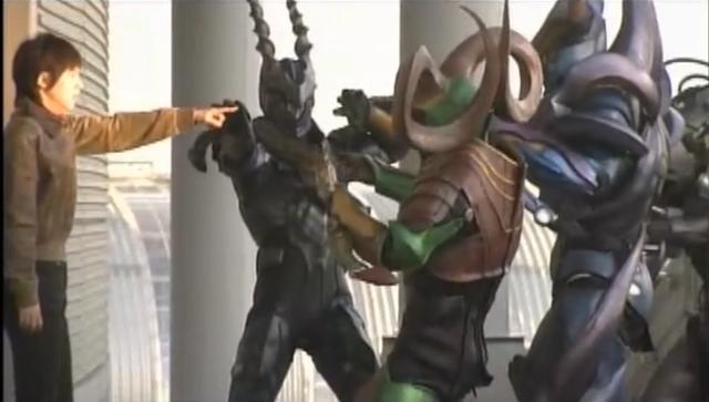 这三位假面骑士女主有超能力，力气最大的比奈是最弱的！