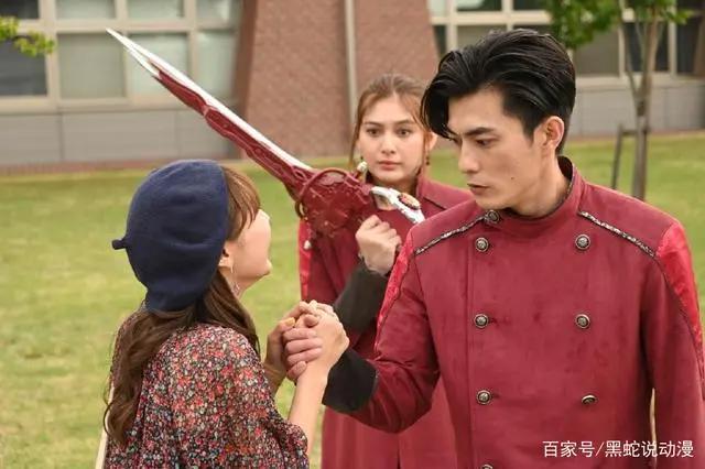 如何评价已经完结的假面骑士圣刃佳作守门员真正的低开高走神作