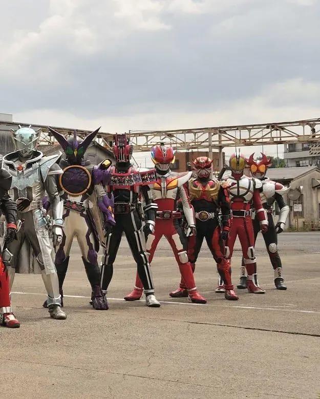 剧场版时王：史上最强平成骑士阵容登场，20个骑士全是终极形态