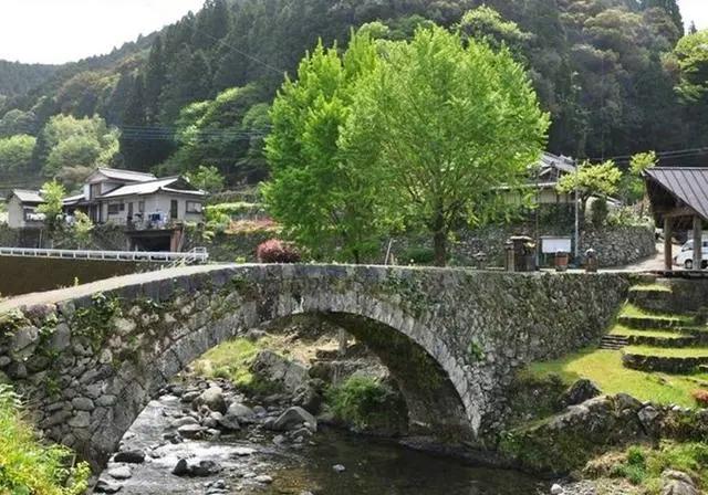 《夏目友人帐》第六季取景地，花田回忆很多，笠松桥宁静美好！