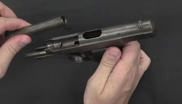 「世界百年轻武器」—意大利手枪设计体系解构—上篇