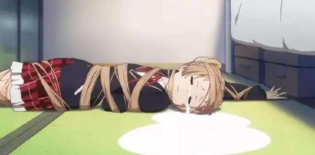 动漫中的中二病患者们，她用双马尾来攻击别人，最后一个套路最深