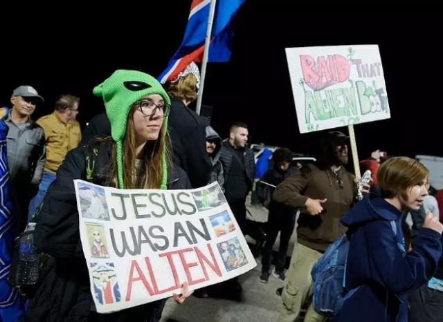 在美军承认遭遇UFO后，神秘的51区却迎来了“火影忍者”