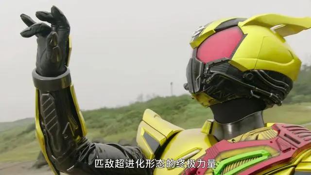 假面骑士玩梗图：三位想成为神的家伙，也只有虾饺最有资格称为神