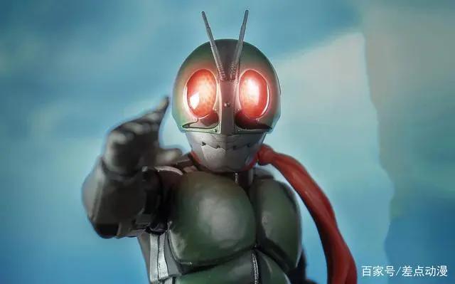 假面骑士不光会骑车，有的人还骑过马，小编知道这些