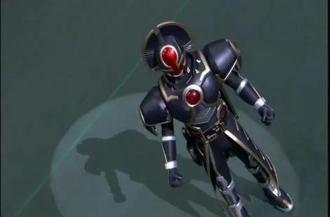 除了反派，黑色的假面骑士不是老流氓，就基本是失控了