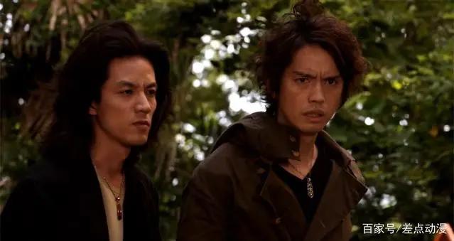 哪些假面骑士假装过其他骑士？小编知道6个，有龙牙和凯撒