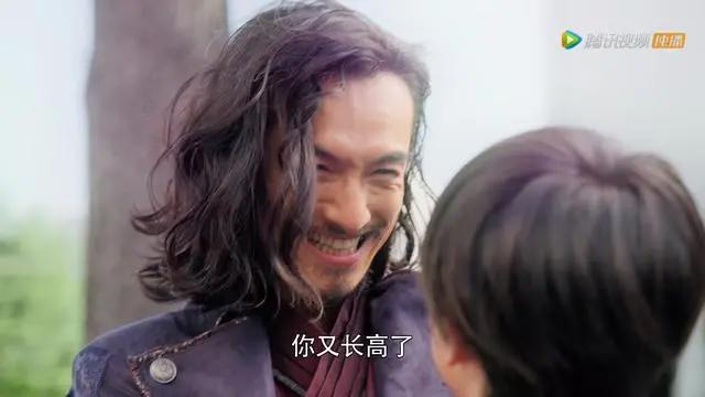 假面骑士圣刃：王剑与三大干部是合作关系，天灾是被初代圣刃封印