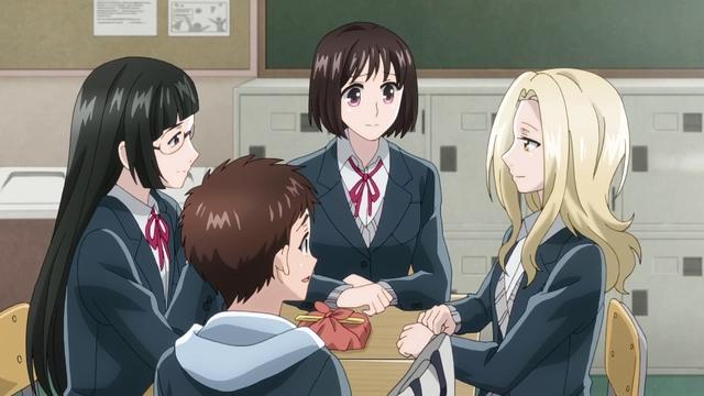 一边是和JK恋爱，一边是和JK同居，两部动画某种意义上差距都挺大