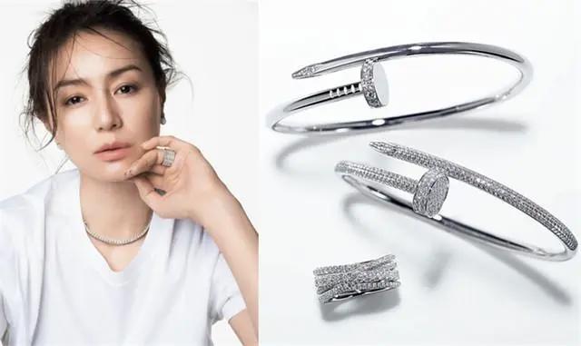 穿搭有高级感的三木，很注重小细节，一款珠宝佩戴让熟女更有魅力