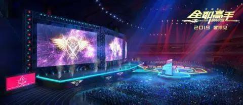 《全职高手》全新剧照，叶修完美侧颜诱人，最大亮点却不是叶修？