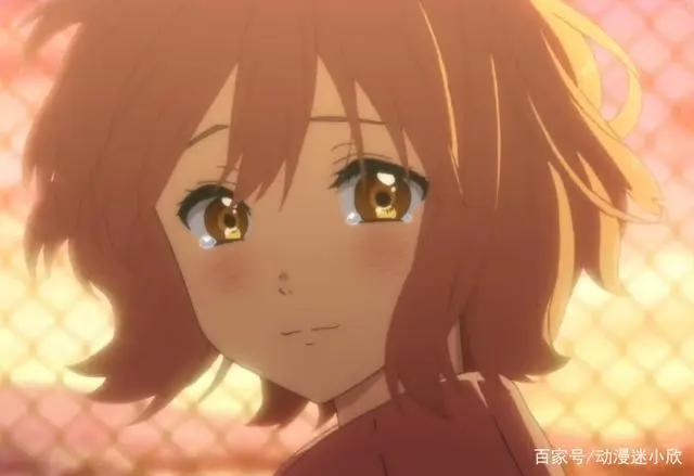 被眼镜封印的颜值，戴上眼镜平平无奇，摘下后：美女你谁？