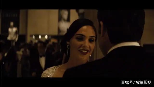 《蝙蝠侠大战超人》，两个光明之子的冲突