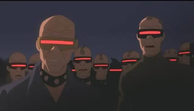 超人后来成了政府走狗，老的不行的蝙蝠侠把他揍了一顿