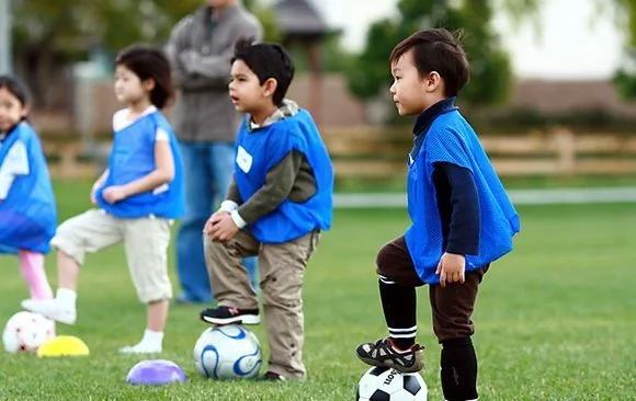 林书豪成了绿巨人导师，大空翼亮相奥运会，中国还在等待自己的体育动漫英雄