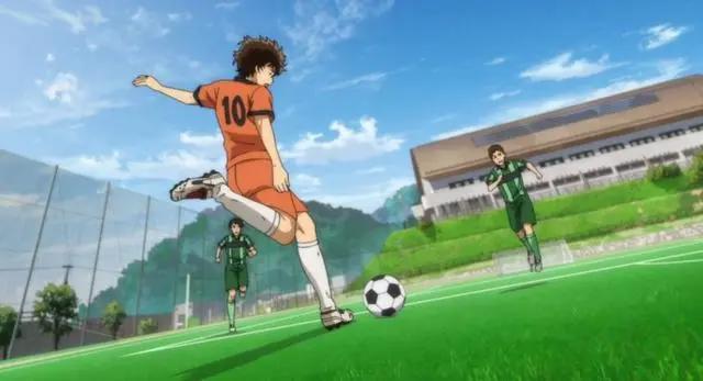 青之芦苇：男主不是天才，但真的热爱足球