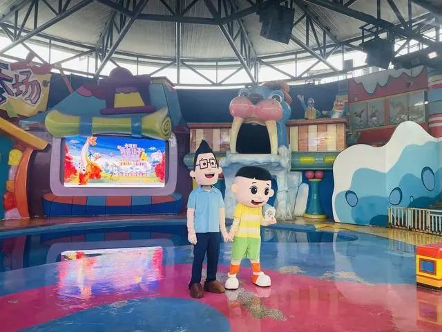 热情观众嗨翻现场《新大头儿子和小头爸爸4》暑期上映