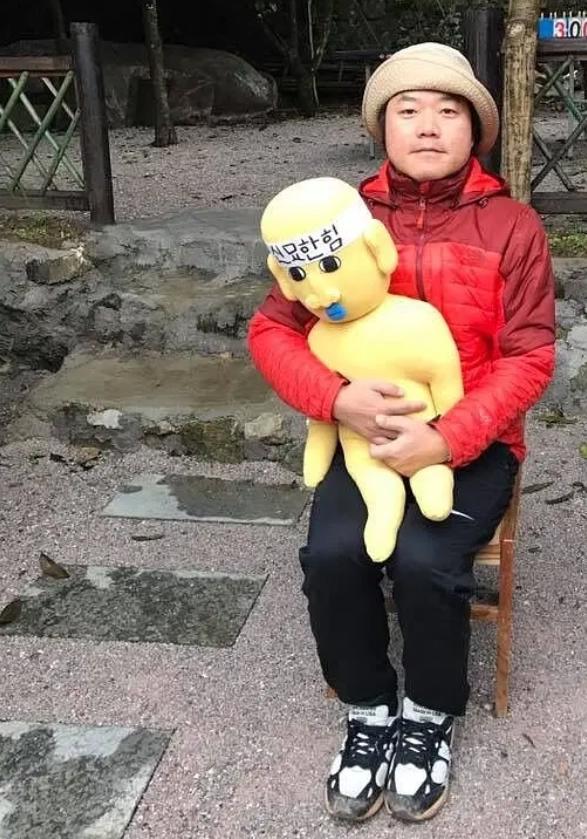 老罗新综艺《尹stay》依旧是熟悉的治愈配方，还是那么好看