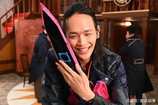 假面骑士圣刃40：大秦寺彻底沦为谐星，神代兄妹遭遇危机