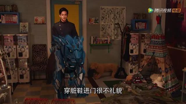 假面骑士圣刃：新骑士登场方式登上热搜，大剑直接带了个孩子！