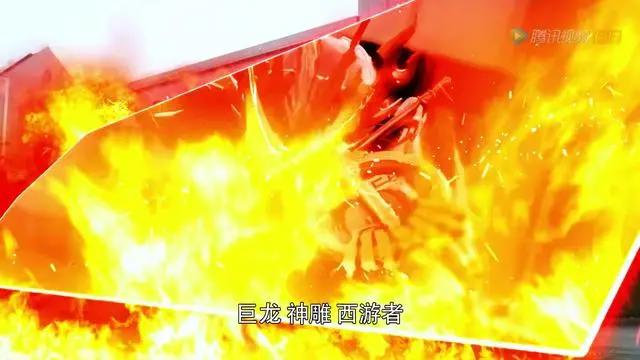 假面骑士圣刃：烈火三册登场，造型极为瞩目，王剑被迫防御降临