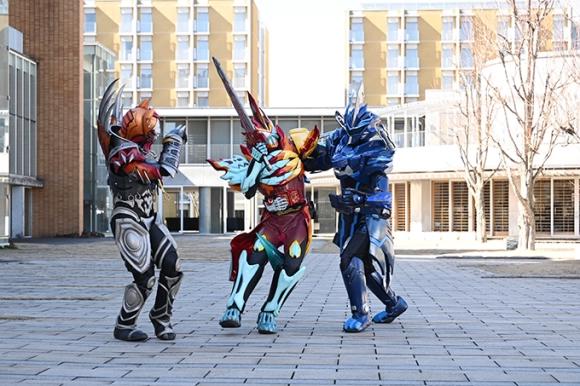 假面骑士圣刃30话伦太郎回归后的首战，芽依成为猫系米吉多！