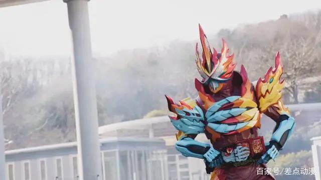 假面骑士：你一共错过了多少部剧场版？圣刃又出了一部新的