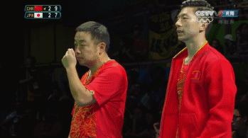 许昕拿国球漫画炫酷，刘国梁狂怼：当年这样的艺术家一抓一大把