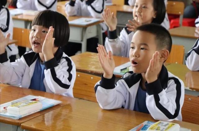 二年级前不重视这3件事，三年级会被拉开差距，班主任道出原因