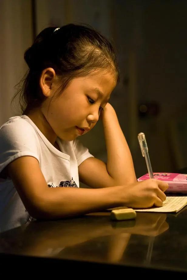 一二年级成绩具有强烈的欺骗性，不狠抓这6点，三四年级拉距离