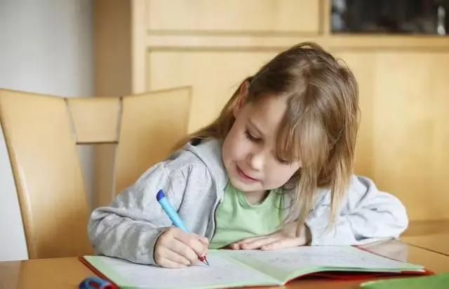 小学三年级是“分水岭”？要想孩子不掉队，这4个能力一定要拥有