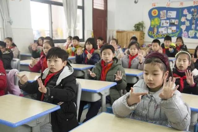 小学低年级不注重这几件事，三年级大概率会被拉开差距