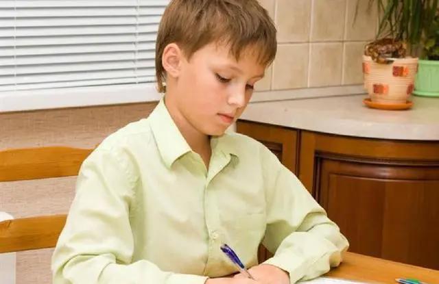 一二年级成绩具有强烈的欺骗性，不狠抓这7点，三四年级拉开距离